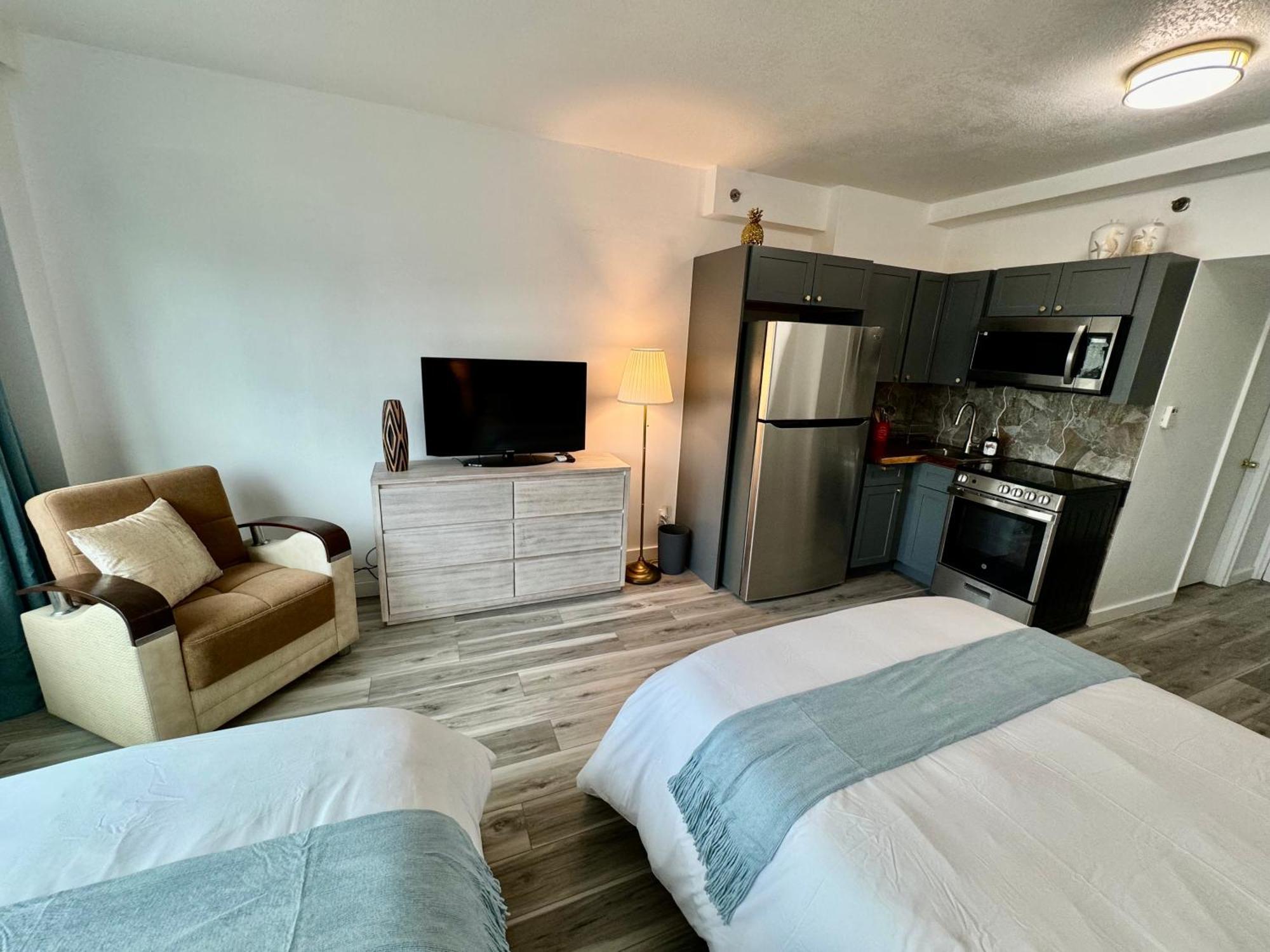 מיאמי ביץ' Directly On The Beach With Pool & Parking מראה חיצוני תמונה