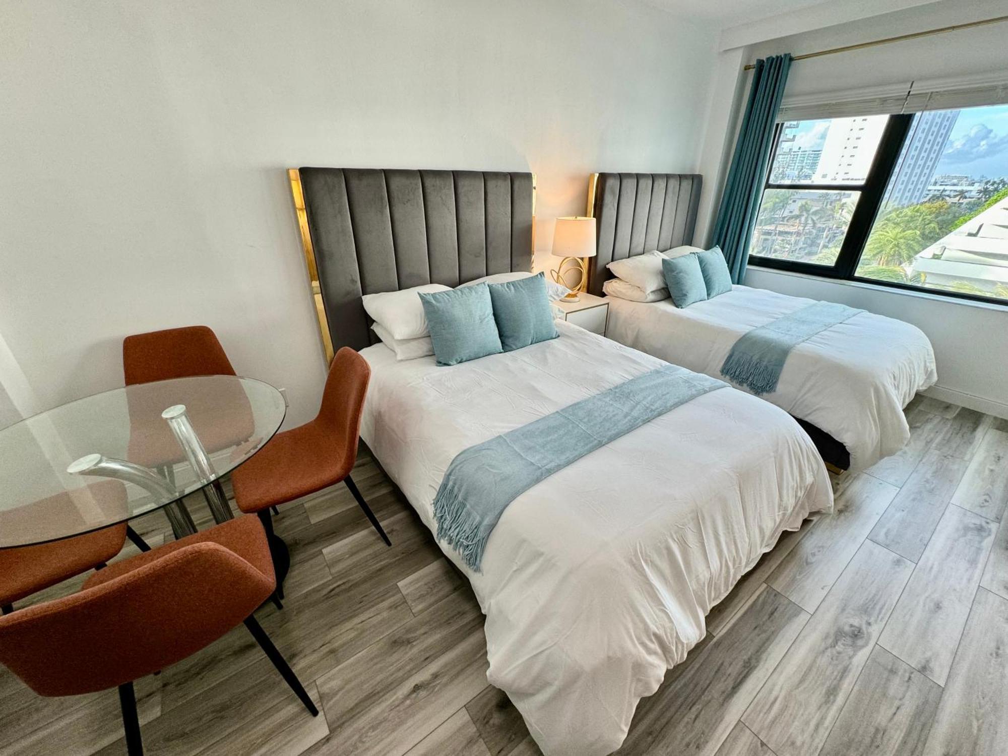 מיאמי ביץ' Directly On The Beach With Pool & Parking מראה חיצוני תמונה