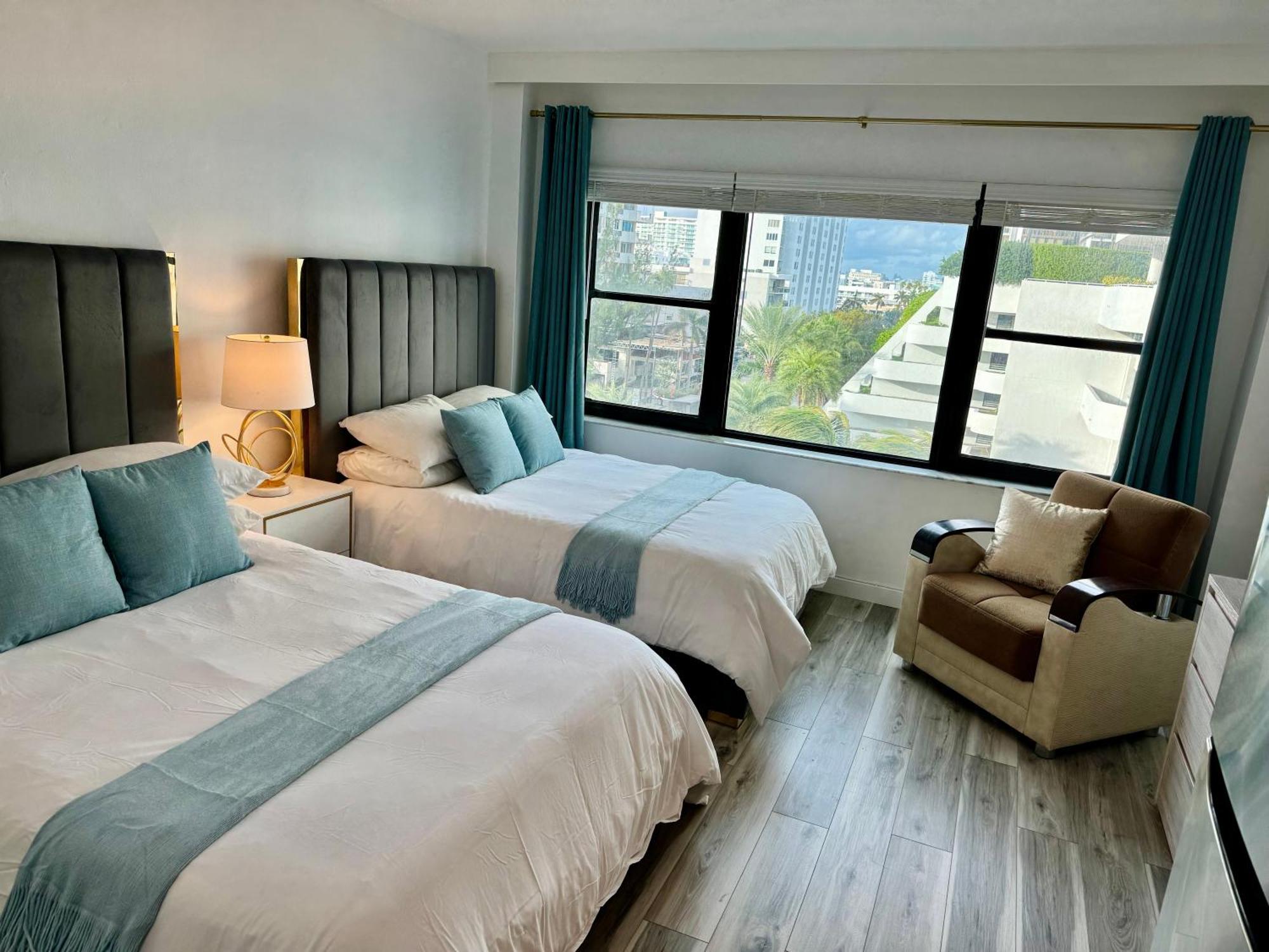 מיאמי ביץ' Directly On The Beach With Pool & Parking מראה חיצוני תמונה