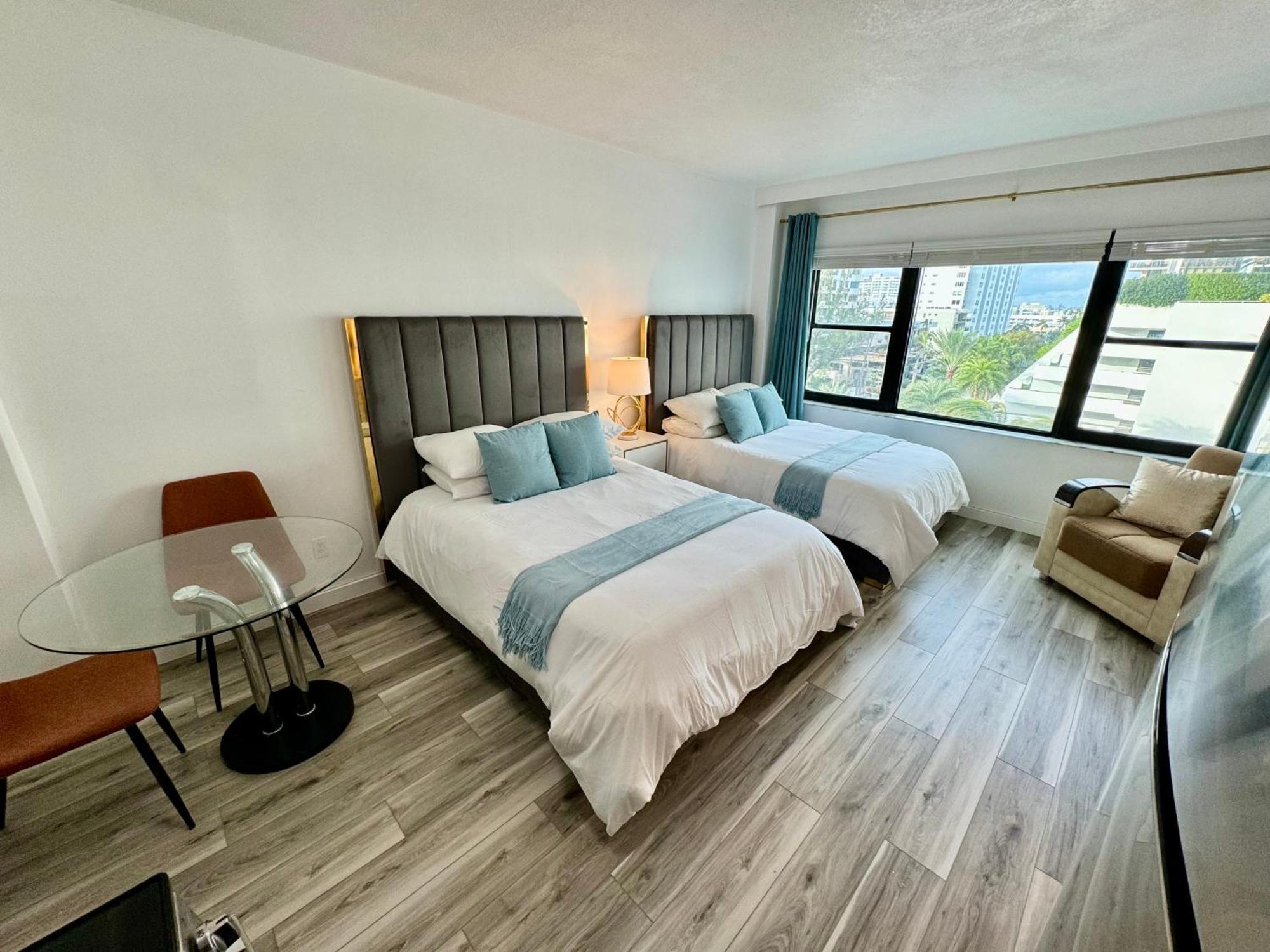 מיאמי ביץ' Directly On The Beach With Pool & Parking מראה חיצוני תמונה